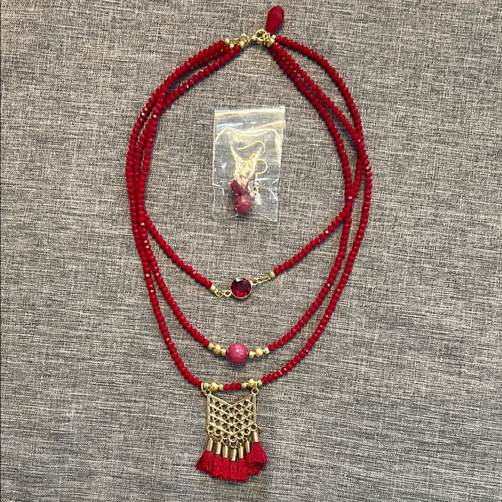 Elegant Red Beaded Necklace Set